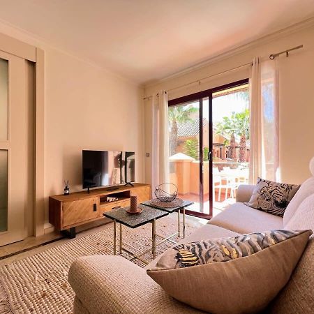 Modern 2 Bedroom Beachside Apartment Nr72 Лос-Алькасарес Екстер'єр фото