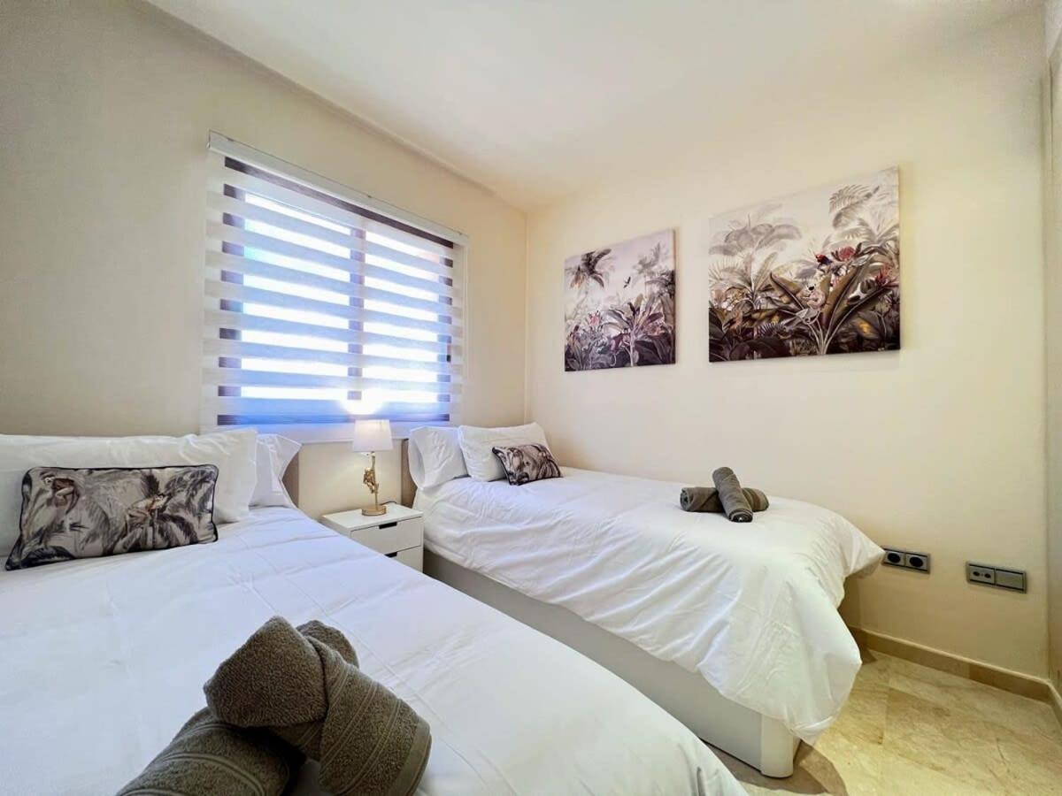 Modern 2 Bedroom Beachside Apartment Nr72 Лос-Алькасарес Екстер'єр фото